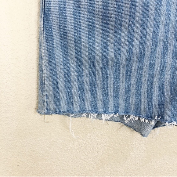 ✖️SOLD✖️•LEVI’S•501 Tango Striped High Rise Shorts - Picture 5 of 10